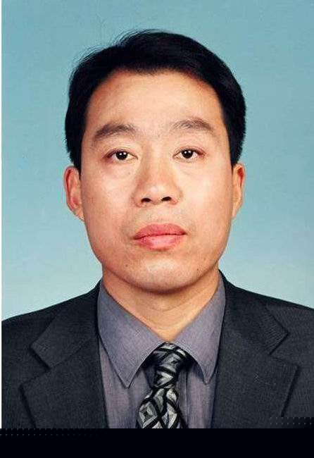 监事会主席---石磊 照片